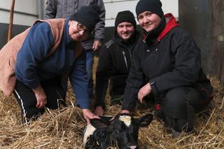 To nowi bohaterowie serialu Rolnicy. Podlasie. Kim są Ewelina i Wojtek ze wsi Miecze?