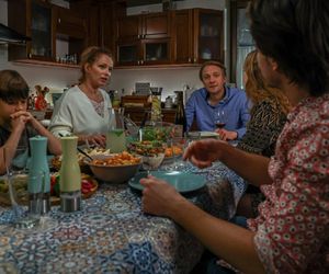 Szpital św. Anny, odcinek 10. Igor (Nikodem Marecki), Kaśka (Joanna Liszowska), Bartek (Maciej Makowski), Majka (Anna Kurbiel), Dawid (Jakub Ormaniec)