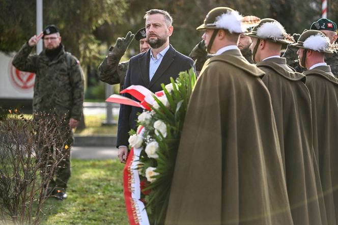 Polskie fabryki amunicji ponad podziałami. Szef MON i marszałek Sejmu w Rzeszowie 