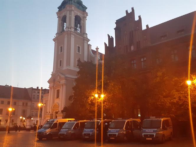 Kolejny "czarny spacer" w Toruniu