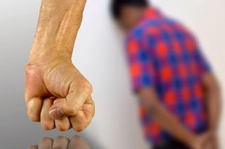 Śląsk: Zaczepił 13-latka i wyjął nóż. Mężczyzna miał konkretne żądania! Chłopiec był przerażony