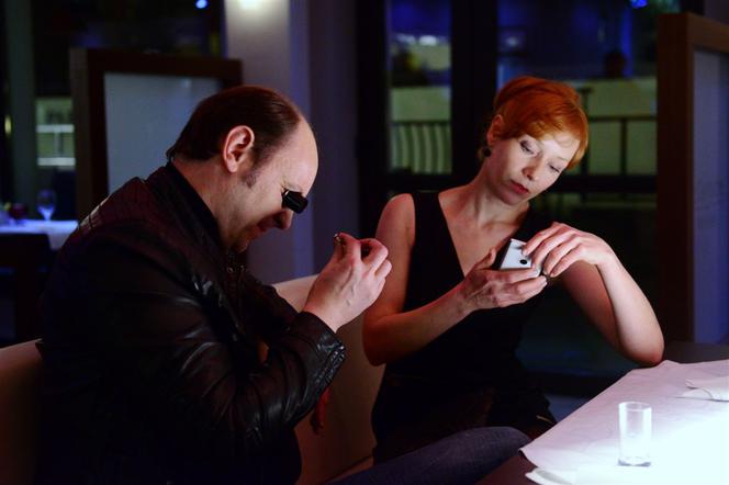 Komisarz Alex 7 odc. 89. Lucyna (Magdalena Walach), Mariusz Bogusz "Cepelia" (Adam Woronowicz)