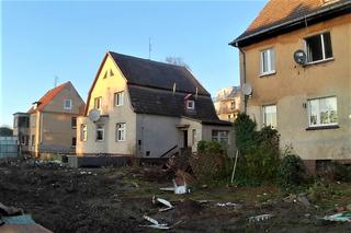 Wysiedlone domy na Krzekowie. W ich miejscu powstanie nowa ulica