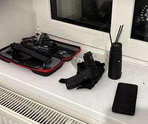 Policja rozbiła gang pseudokibiców ze Śląska. W tle handel narkotykami, przemyt i handel ludźmi