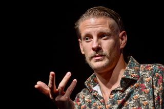 Sebastian Fabijański ruszył z synem na wakacje. Pokazał, jak spędzają czas!