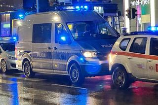 Staruszka wpadła pod tramwaj na przejściu dla pieszych! Tragedia w centrum