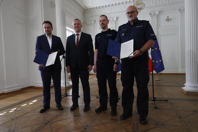 Warszawscy urzędnicy będą ścigać taksówkarzy! Ratusz podpisał porozumienie z policją