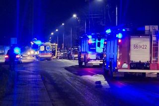 Wypadek na DK78 w Radlinie. Samochody zderzyły się czołowo. Droga jest zablokowana ZDJĘCIA