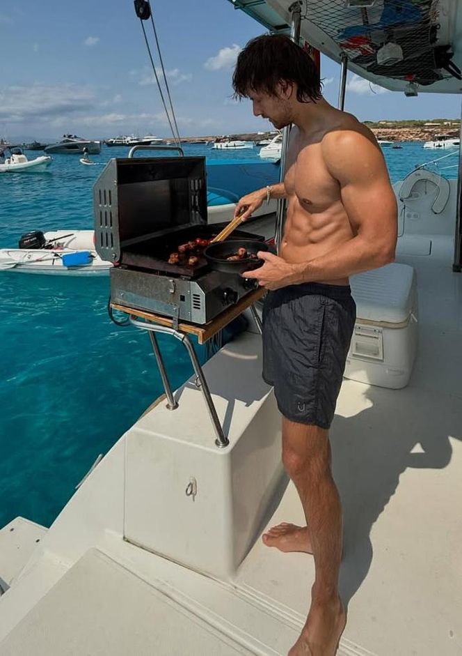 Maciej Musiał kipi seksem