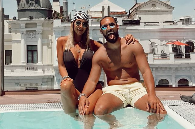 Sheyla Felguera, Ivi Lopez