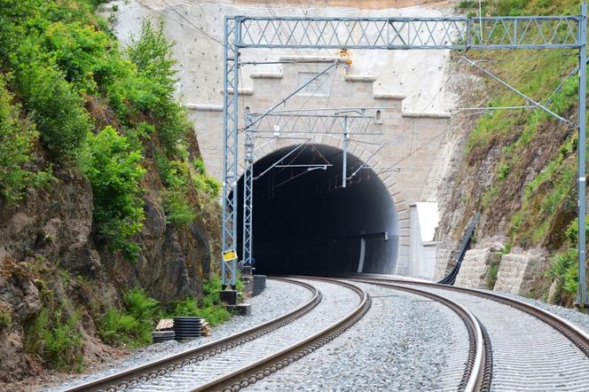 Szerszy tunel na trasie Wrocław - Jelenia Góra