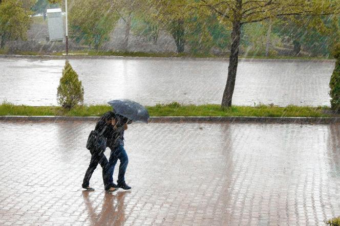 Deszcz ze śniegiem, a nawet burze! Jest jeszcze jeden poważny problem