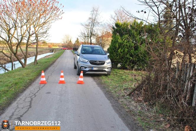 Tragedia we wsi Furmany na Podkarpaciu. Ciało 63-latka znaleziono w kanale z wodą