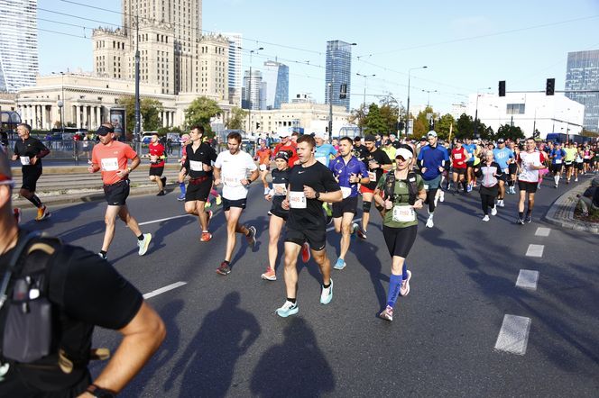 Uczestnicy 46. edycji Nationale-Nederlanden Maratonu Warszawskiego