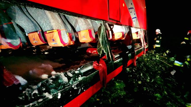 Tragiczny wypadek ukraińskiego autobusu w Leszczawie Dolnej