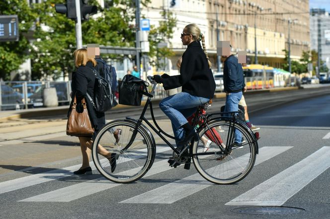 Katarzyna Warnke na giga obcasach łamie przepisy
