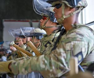 Pentagon tworzy tajną jednostkę do tłumienia zamieszek? Plan budzi kontrowersje