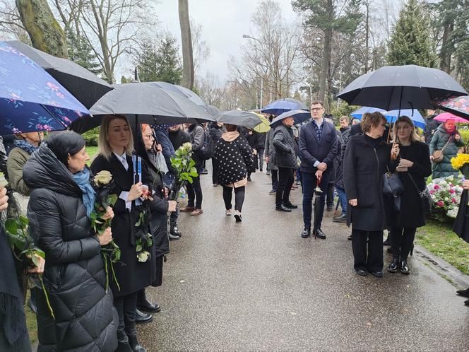 Pogrzeb znanego łódzkiego dziennikarza. Pochowano Piotra Wesołowskiego