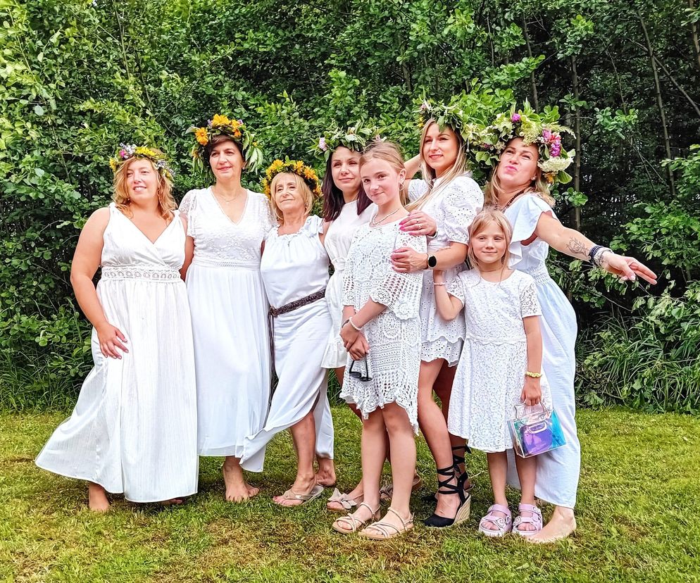 Wyjątkowe „Morsowe Wianki” ekipy Mors Może Więcej nad zalewem w Wąchocku. Było magicznie