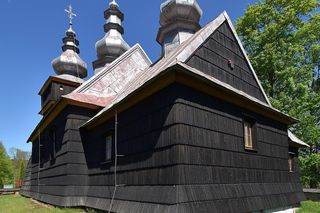 To jedna z najpiękniejszych wsi w Małopolsce. Do jej powstania przyczynił się biskup krakowski