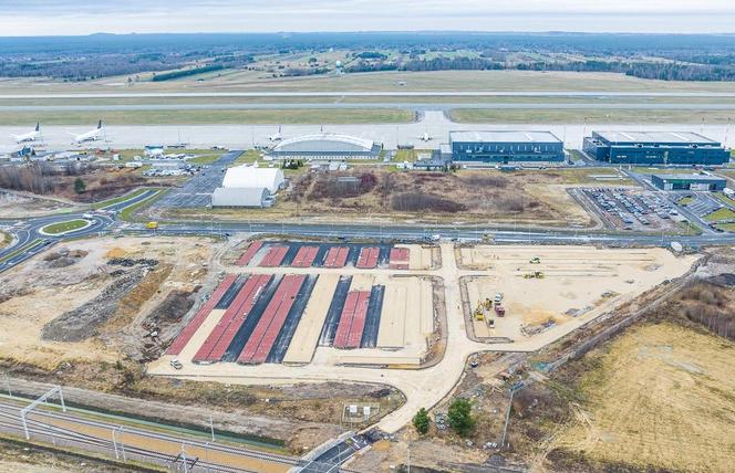 Nowy parking przy Katowice Airport w Pyrzowicach - styczeń 2024