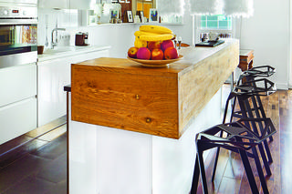 Eklektyczna kuchnia z wyspą