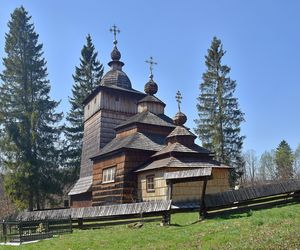 Ta małopolska wieś ma burzliwą historię. W PRL-u przekształcono tam cerkiew w owczarnię