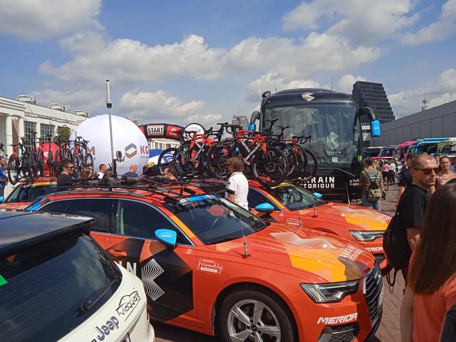 Tour de Pologne 2023 wystartował z Poznania. Tłumy kibiców na starcie i trasie