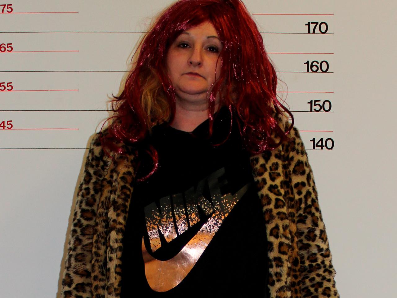 Uwodziła, nęciła i okradała