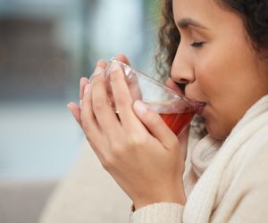 Obniżają cukier i wspierają odporność. Napar z tych liści przygotujesz w 5 minut