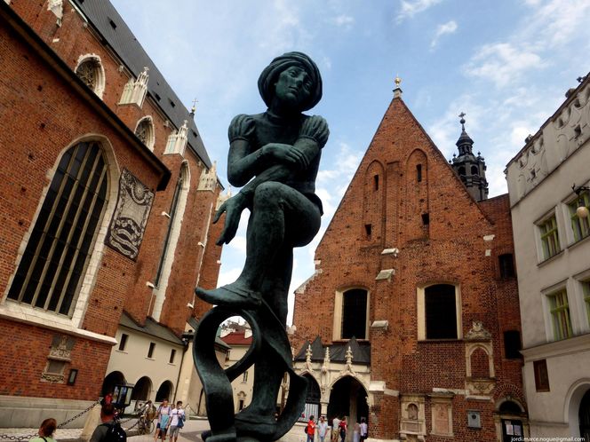 To miasto w Małopolsce jest nazywane Barceloną Południa. Mało kto wie, że jest większe od hiszpańskiego hitu turystycznego