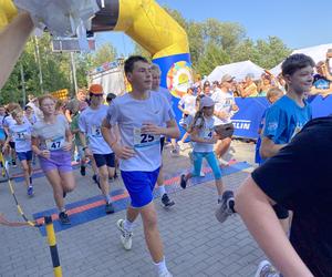 Kilometry Pomocy Michelin 2024. Sportowe emocje na plaży miejskiej w Olsztynie. Zobacz zdjęcia!