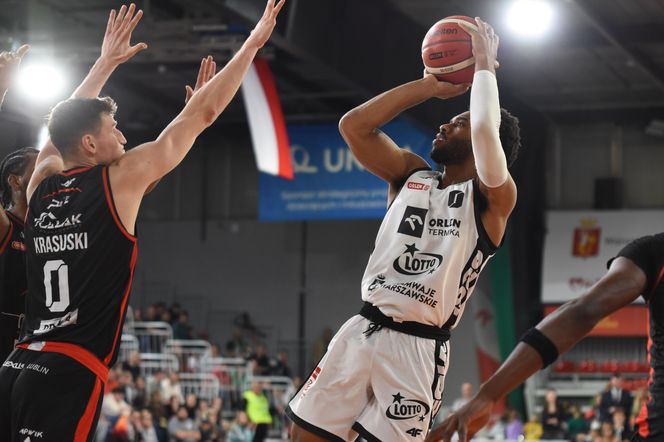 Pokaz siły mistrza Polski! Legia 90:68 Start