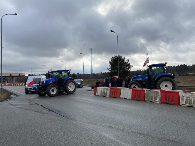 Protest rolników na węźle A2 Zgierz. Jak długo droga będzie zablokowana?