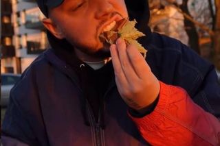 Książulo zjadł dubajką czekoladę od Zenka Martyniuka. Tak ją ocenił. Warto wydać 100 zł? 