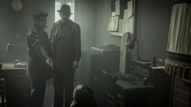 Ludzie i bogowie, odcinek 9 - opis, streszczenie: Dager i Onyks demaskują kofidenta