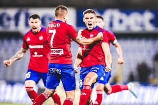Liga Konferencji: dramatyczny rewanż Rakowa. Dwie czerwone kartki, wygrana i awans do fazy ligowej częstochowian