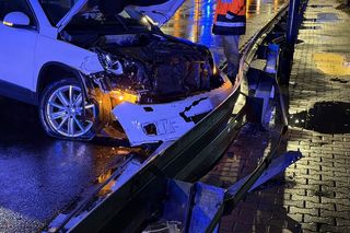 Karambol w Warszawie. 12 samochodów rozbitych, są ranni