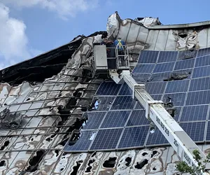 Rozbierają dach spalonego kościoła w Sosnowcu