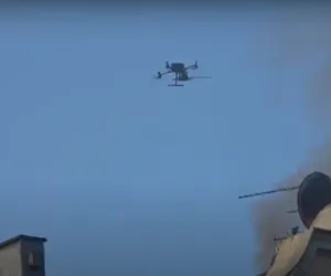 Drony na niebie Katowic. Strażnicy miejscy kontrolują, czym się pali w piecach