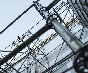 Rusztowania budowlane – rodzaje, klasyfikacja i zasady doboru systemu