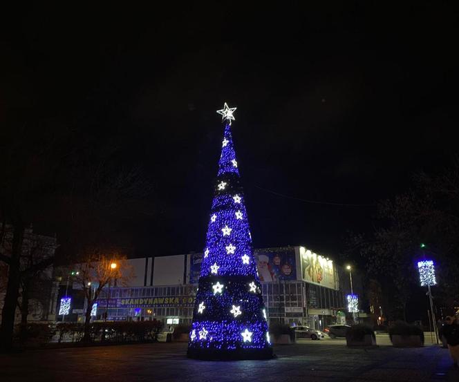  Zielona Góra jest już przygotowana do świąt. Te światełka robią wrażenie!