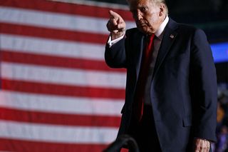 Rok od wyboru Trumpa na prezydenta USA. „Supr Express” opublikował specjalny reportaż