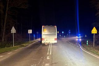 Kierowca autobusu potrącił pieszego. Mężczyzna zmarł w szpitalu