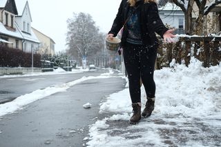 Kryształy soli drogie jak diamenty. Czy zimą w Rzeszowie będziemy się ślizgać na chodnikach? 