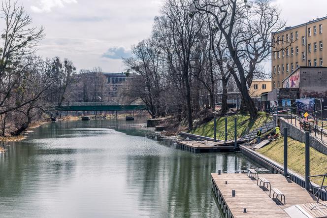 Przedmieście Oławskie. Tereny nad rzeką