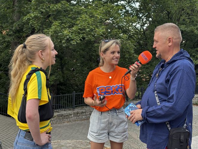 Tłumy przyjezdnych i uśmiechy na twarzach. Wakacyjny patrol Eska Summer City na olsztyńskiej Starówce