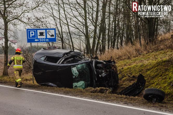 Buniaki: Wypadek na drodze krajowej numer 16. Trzy osoby ranne [ZDJĘCIA]