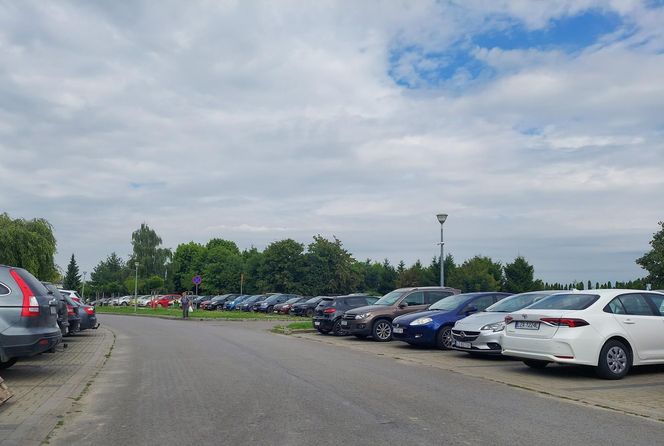 Szpital "papieski" ma nowy system parkingowy