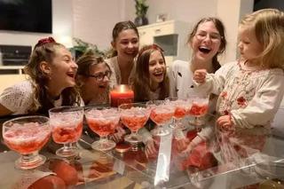 Kieleckie pięcioraczki opowiadają o Janie Pawle II. Niezwykła historia rodziny Szymkiewiczów